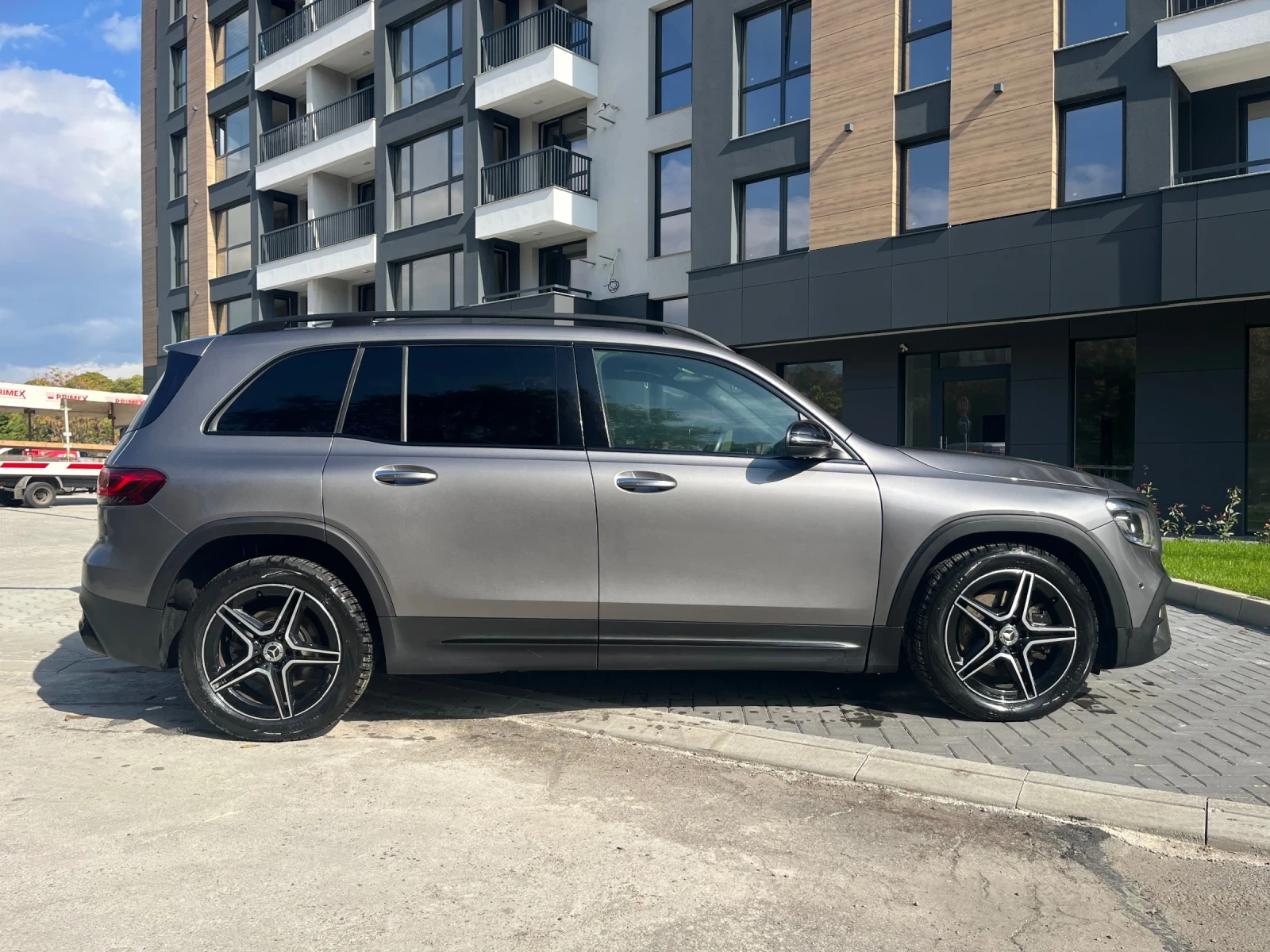 Mercedes-Benz GLB 250 4MATIC - изображение 3