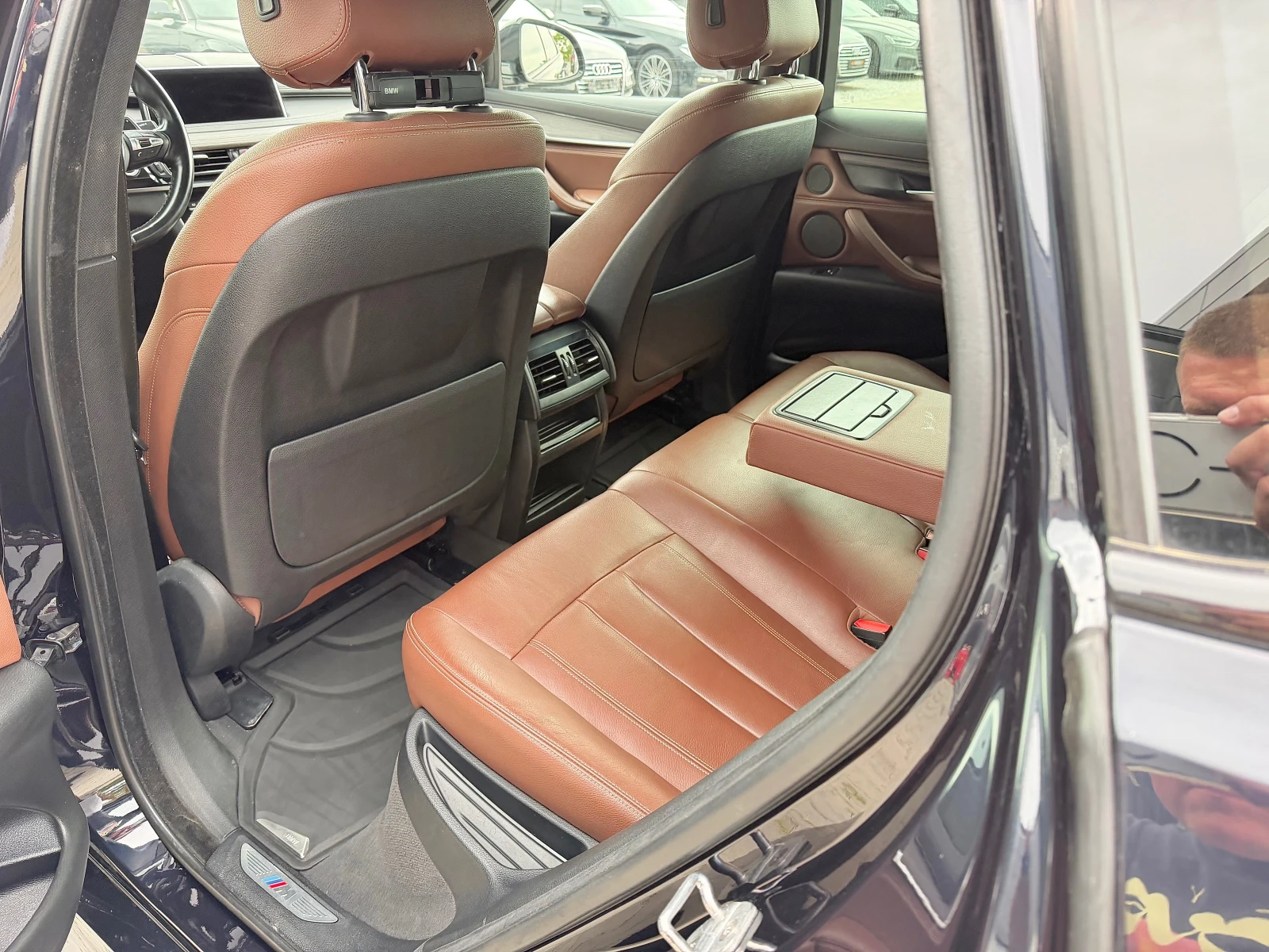 BMW X6 3.0d M-Pack Подгрев| 360Камера| Harman/Kardon, снимка 13 - Автомобили и джипове - 54635555
