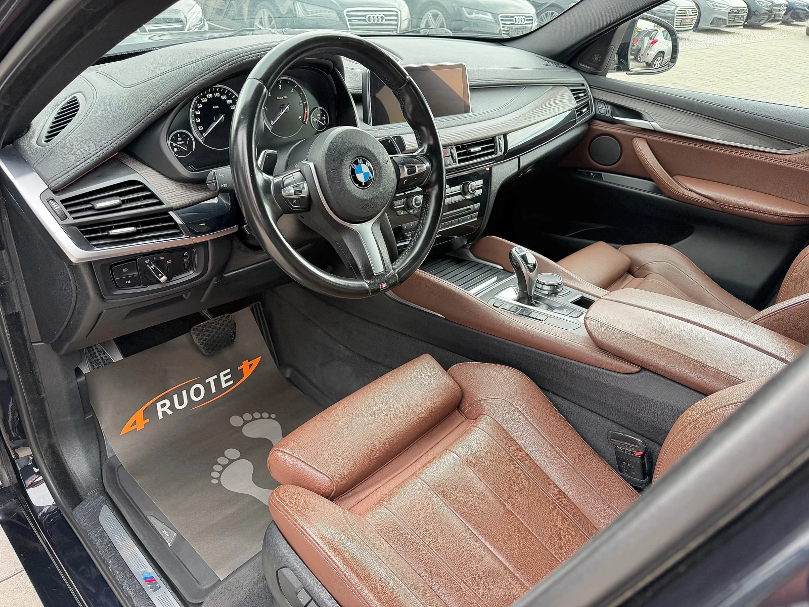 BMW X6 3.0d M-Pack Подгрев| 360Камера| Harman/Kardon, снимка 8 - Автомобили и джипове - 54635555