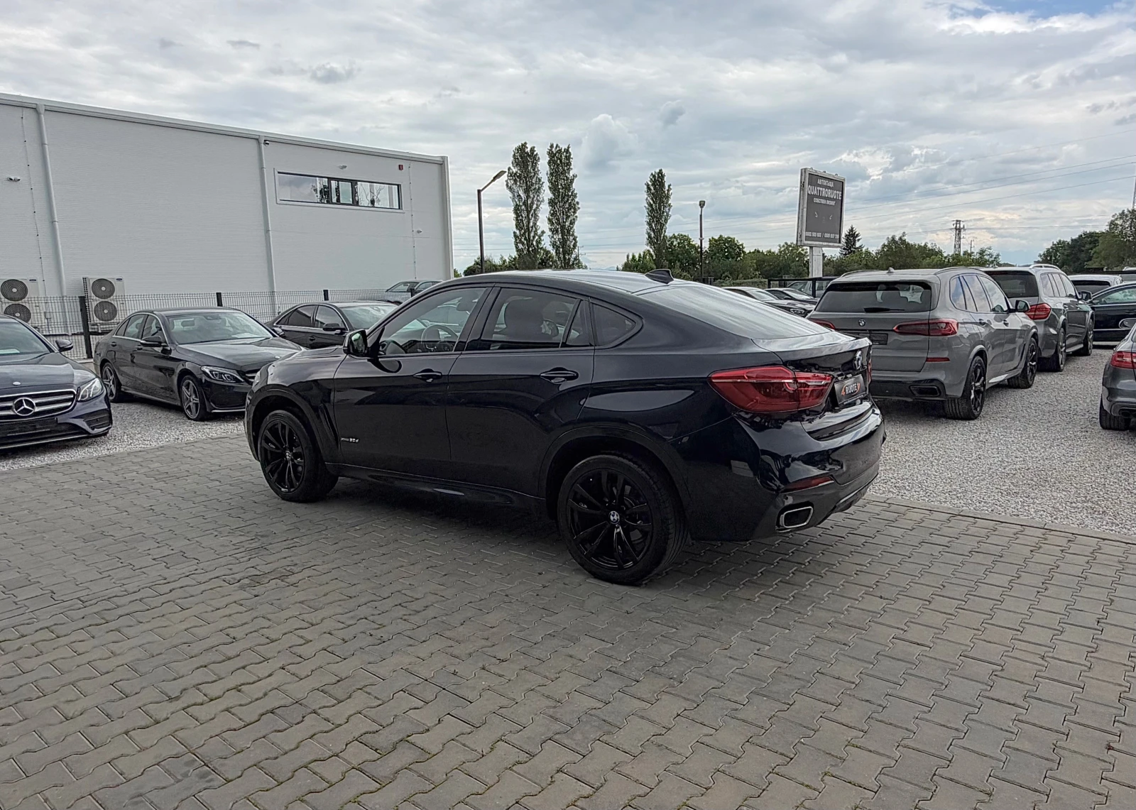 BMW X6 3.0d M-Pack Подгрев| 360Камера| Harman/Kardon, снимка 6 - Автомобили и джипове - 54635555