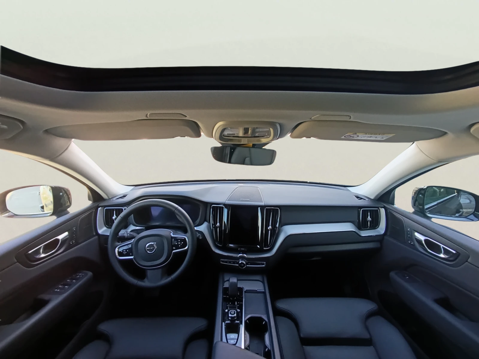 Volvo XC60 T8 2.0L, снимка 11 - Автомобили и джипове - 54930014