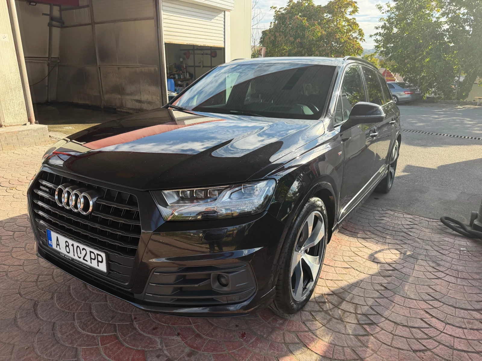 Audi Q7 6+ 1 MATRIX