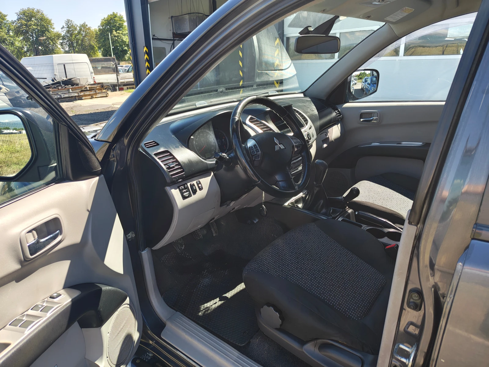 Mitsubishi L200 2.5 ����� | Mobile.bg � ����������� 13