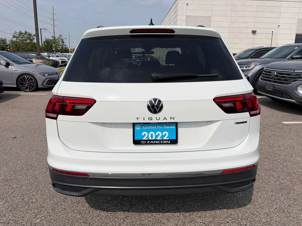 VW Tiguan * Comfortline * ПОДГРЕВ* ПАНОРАМА * , снимка 4 - Автомобили и джипове - 55547812