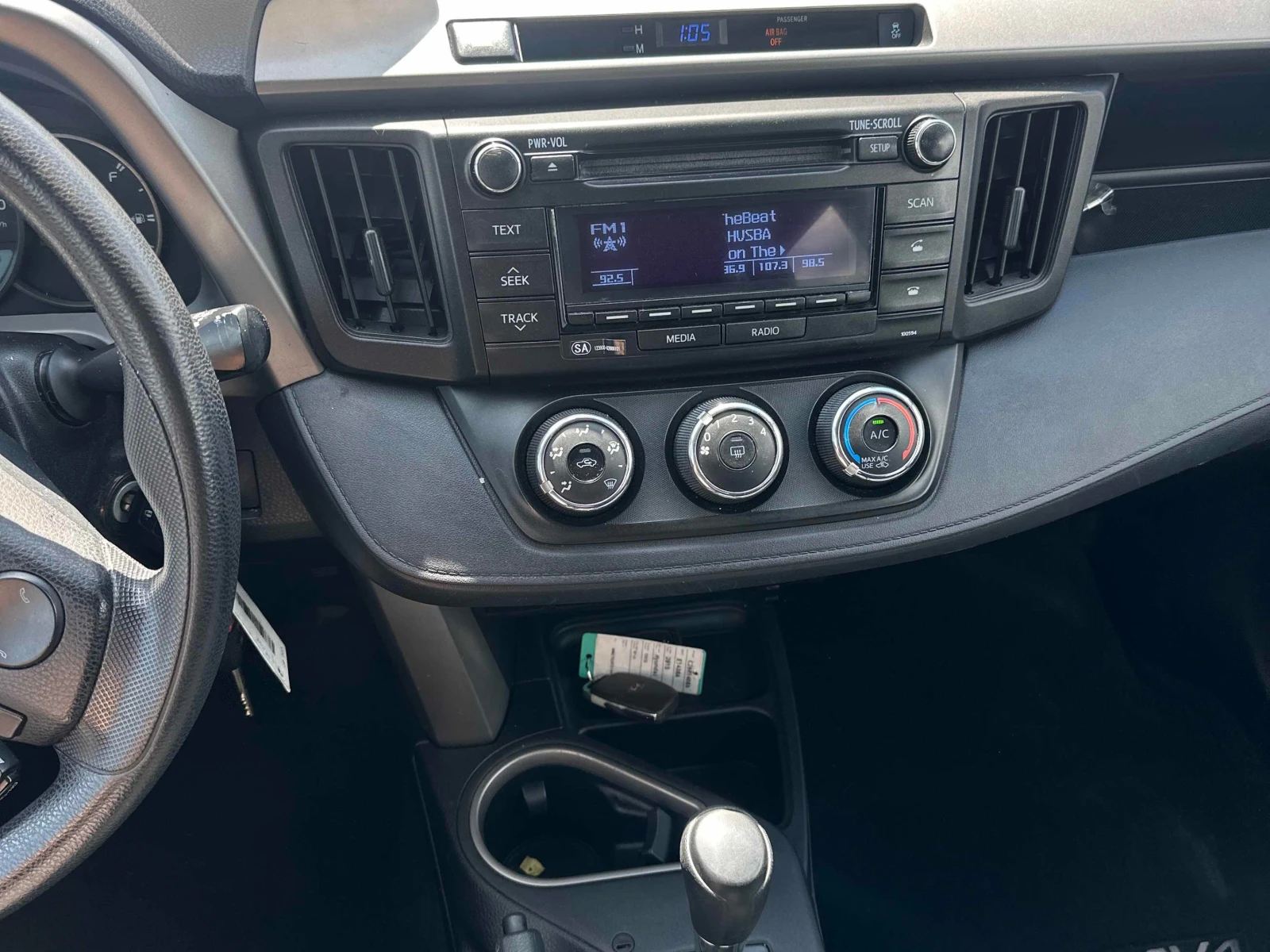 Toyota Rav4 * LE * АВТОКРЕДИТ БЕЗ ПЪРВОНАЧАЛНА ВНОСКА* , снимка 9 - Автомобили и джипове - 55851453