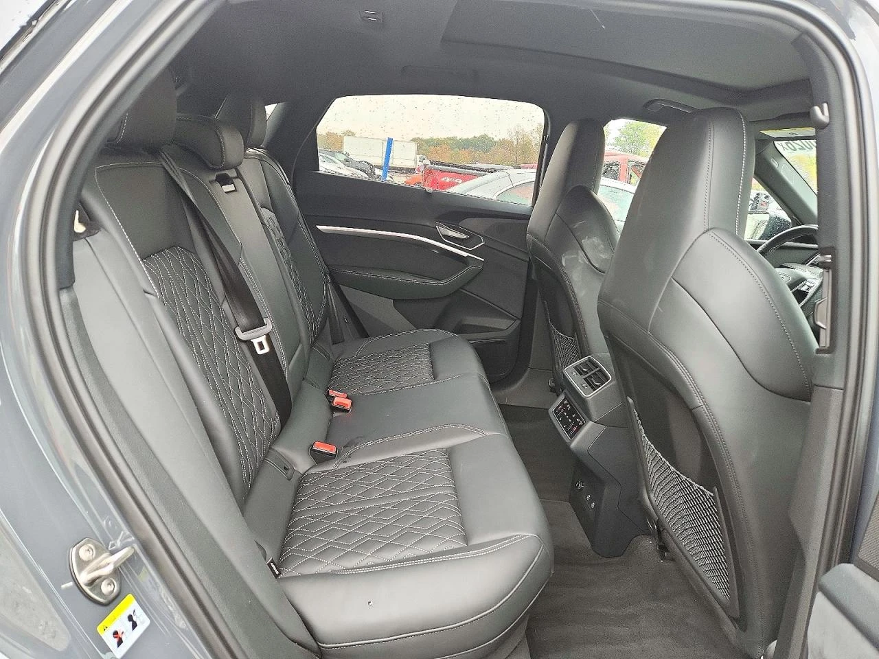 Audi SQ8 E-Tron Sportback Prestige, снимка 11 - Автомобили и джипове - 56618887