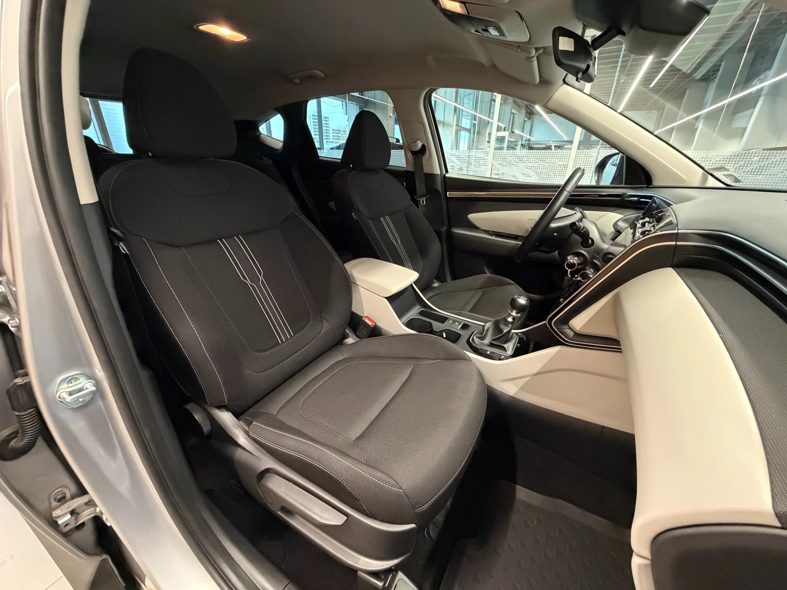 Hyundai Tucson COMFORT, снимка 17 - Автомобили и джипове - 56620162