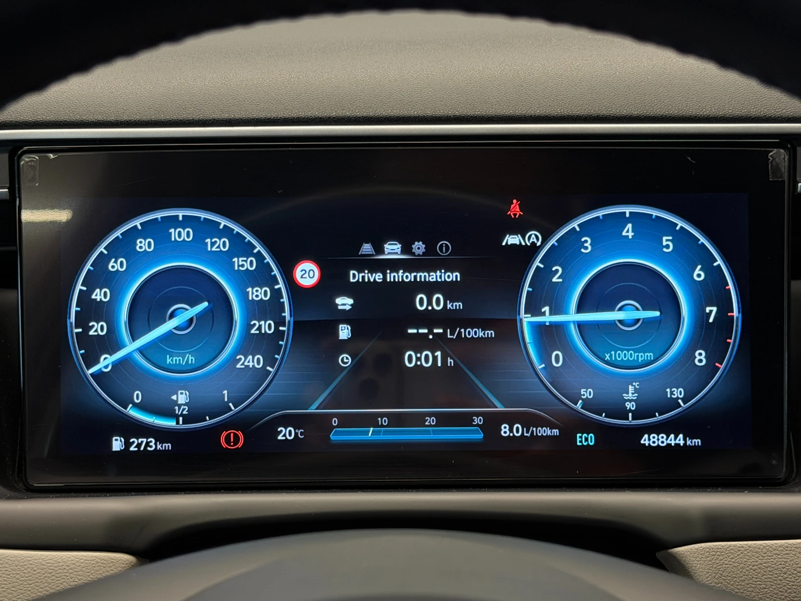 Hyundai Tucson COMFORT, снимка 14 - Автомобили и джипове - 56620162