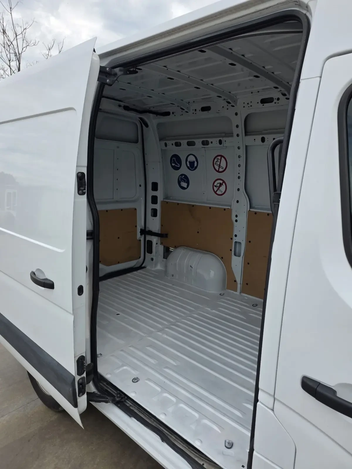 Renault Master 2.3 diesel, снимка 7 - Бусове и автобуси - 55134929