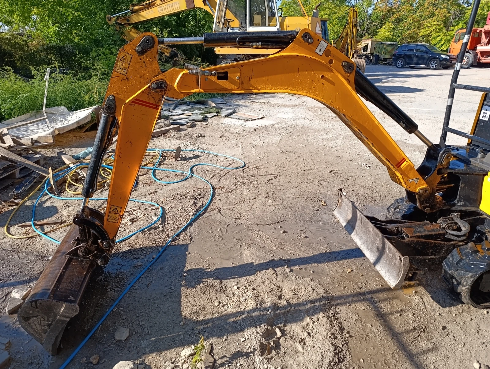 Багер JCB 15c-1, снимка 5 - Индустриална техника - 56259326
