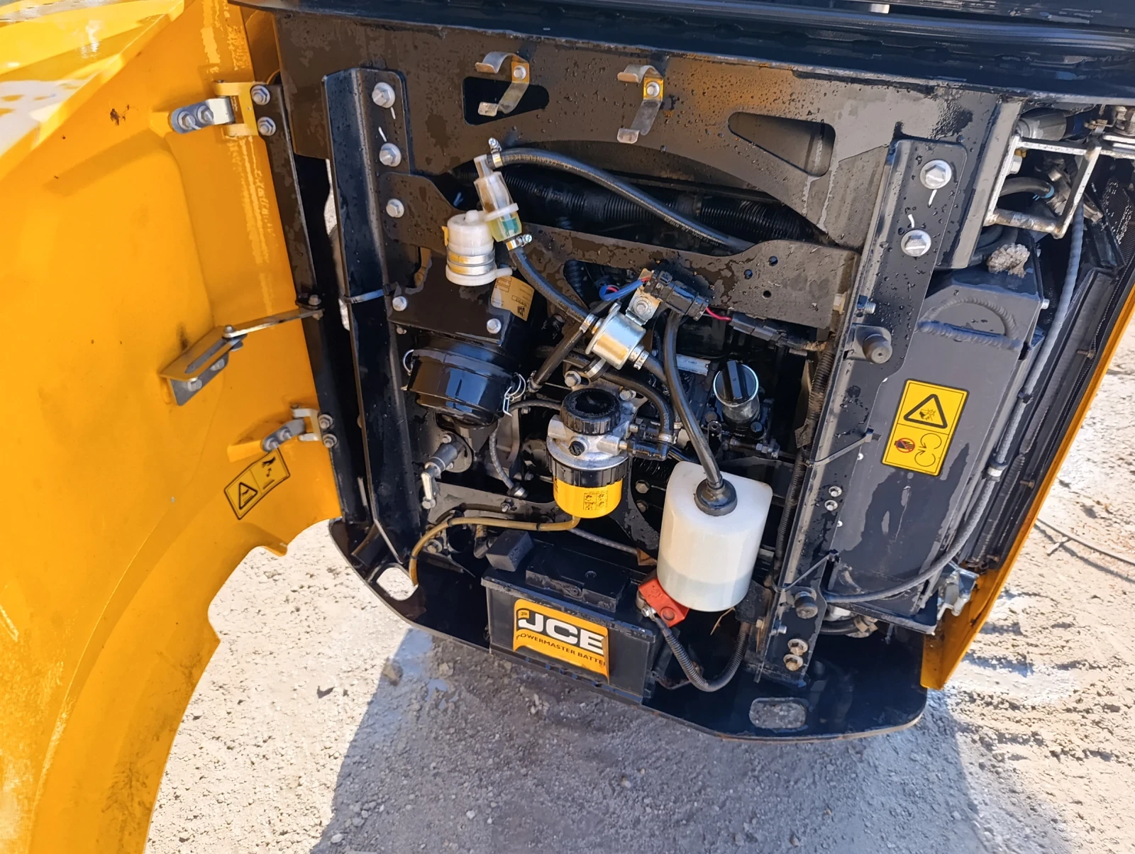 Багер JCB 15c-1, снимка 7 - Индустриална техника - 56259326