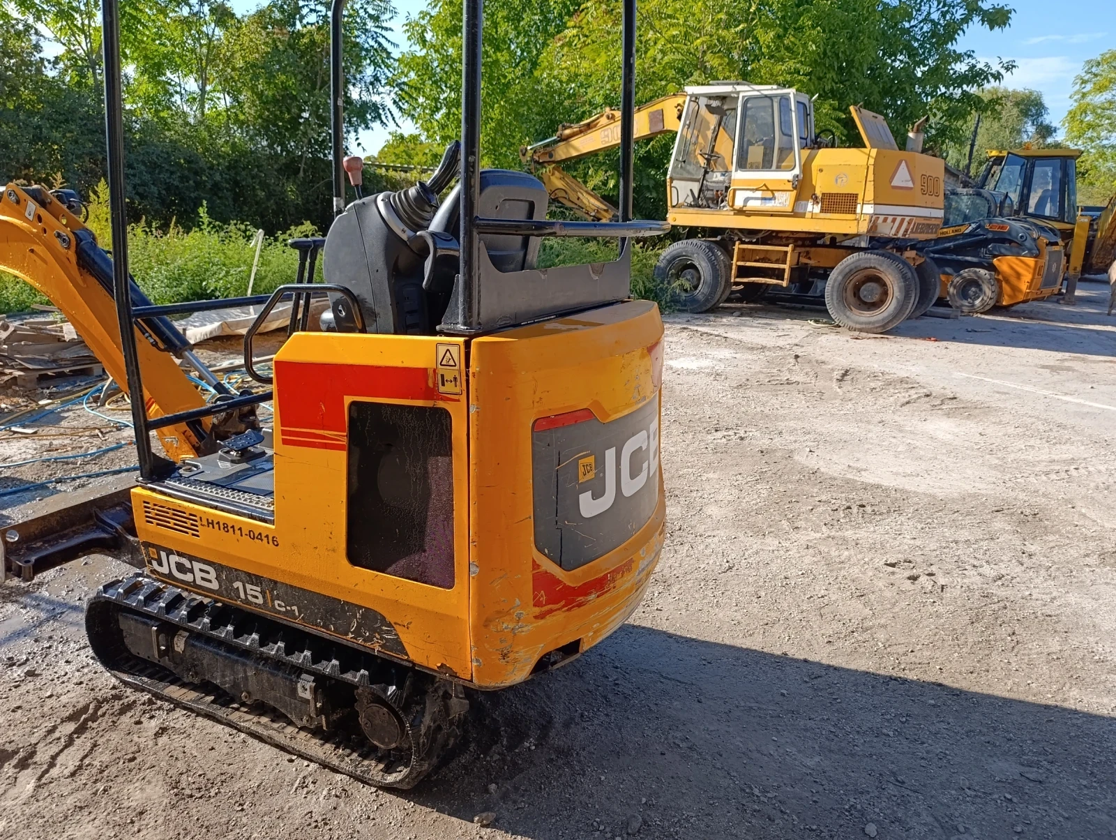Багер JCB 15c-1, снимка 3 - Индустриална техника - 56259326