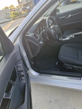 Mercedes-Benz C 200 Facelift, снимка 8