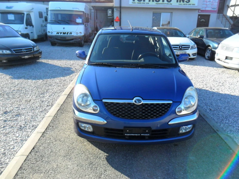 Daihatsu Sirion 1.3i 4x4 AVTOMAT, снимка 1 - Автомобили и джипове - 44066560