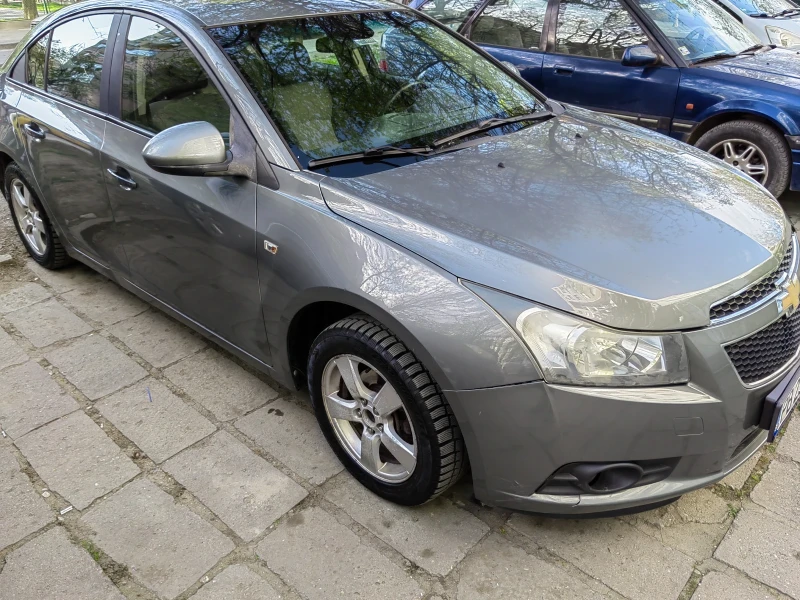 Chevrolet Cruze, снимка 9 - Автомобили и джипове - 47608607