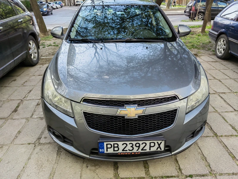 Chevrolet Cruze, снимка 1 - Автомобили и джипове - 47608607