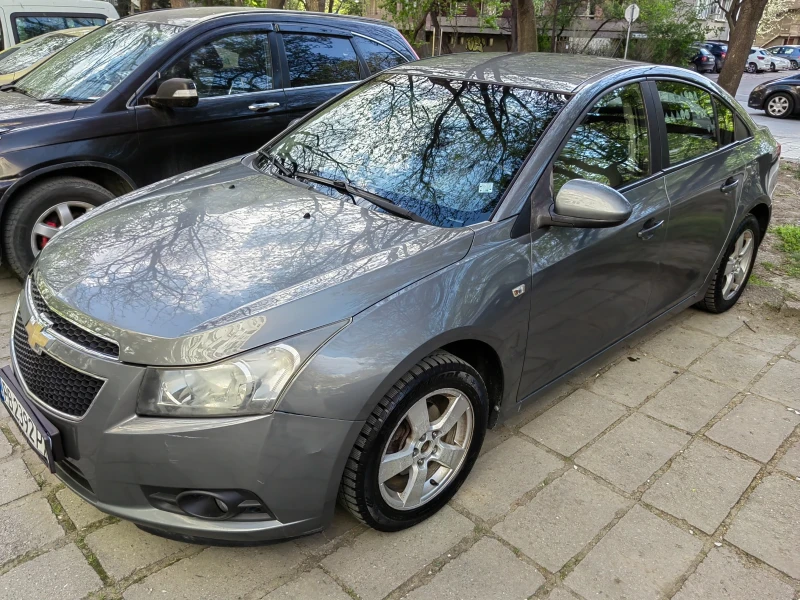 Chevrolet Cruze, снимка 8 - Автомобили и джипове - 47608607