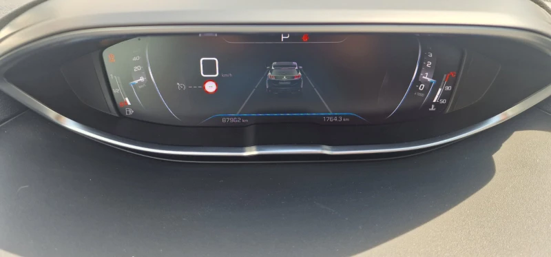 Peugeot 3008 1.5, снимка 15 - Автомобили и джипове - 51812401