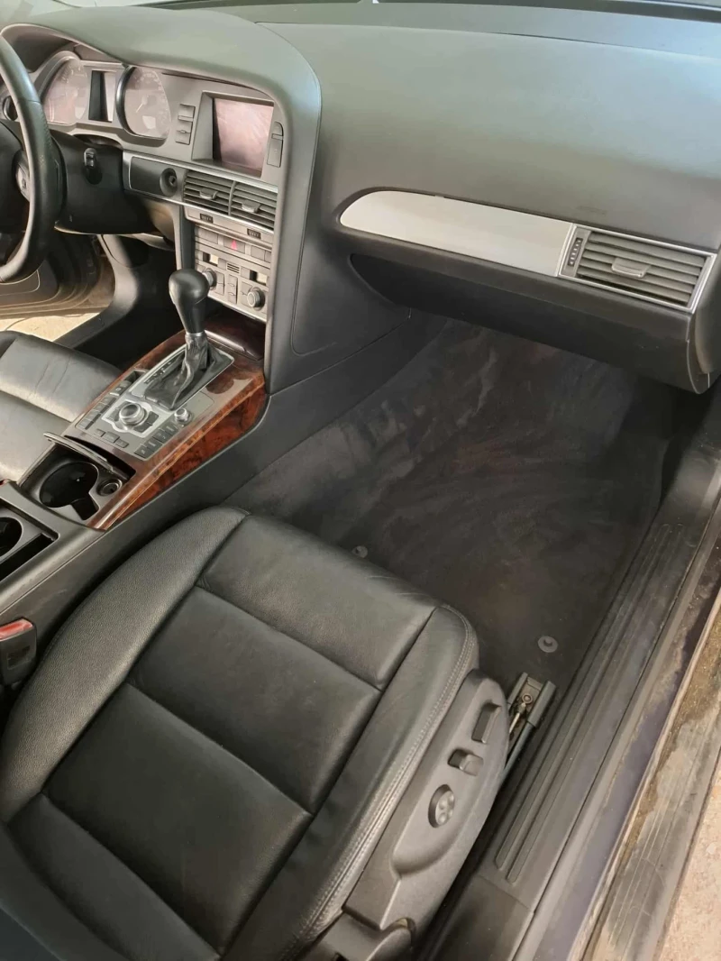 Audi A6 3.2 FSI, снимка 5 - Автомобили и джипове - 52887170