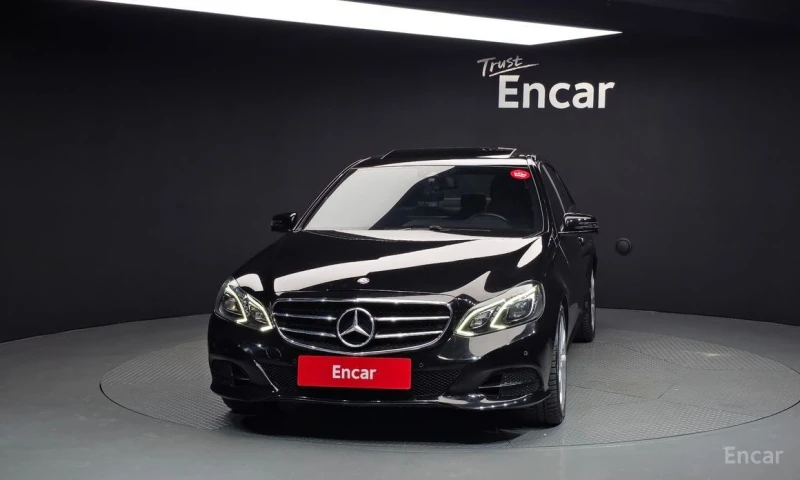 Mercedes-Benz E 220, снимка 3 - Автомобили и джипове - 53107922