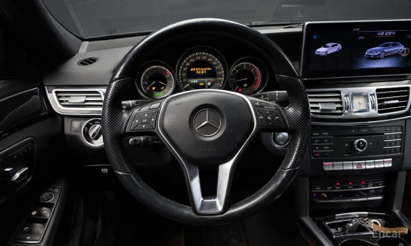 Mercedes-Benz E 220, снимка 13 - Автомобили и джипове - 53107922