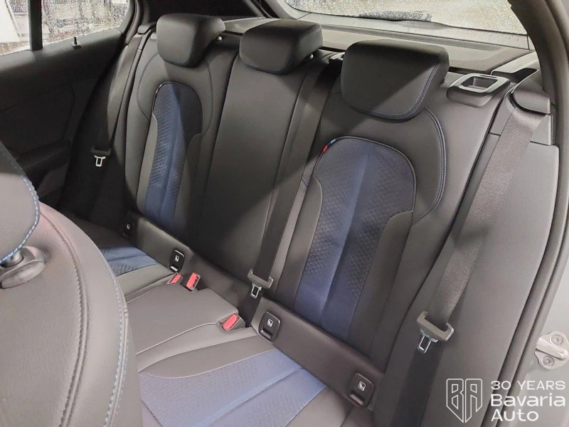 BMW 120 i M Sport Paket Steptronic, снимка 8 - Автомобили и джипове - 53124161