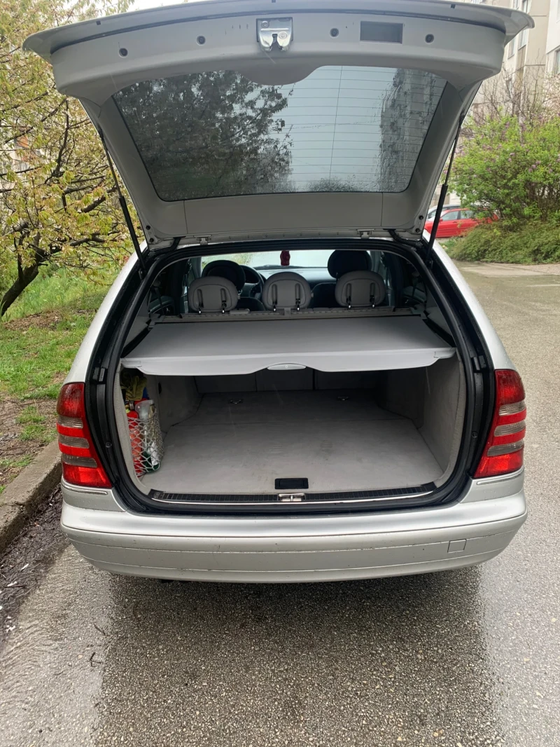 Mercedes-Benz C 220 2.2, снимка 7 - Автомобили и джипове - 53135710