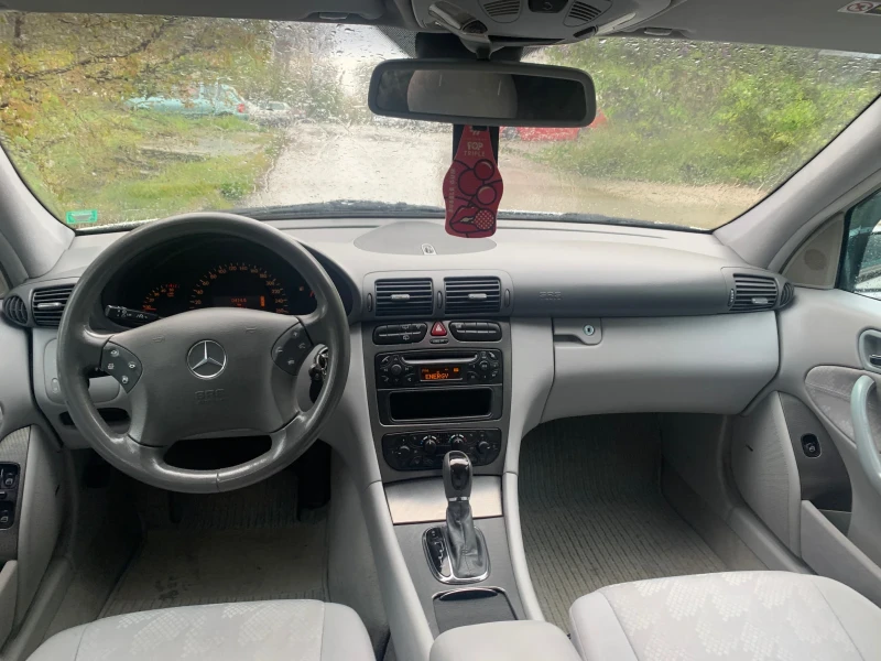 Mercedes-Benz C 220 2.2, снимка 6 - Автомобили и джипове - 53135710