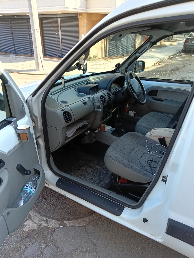 Renault Kangoo 1.5dci, снимка 6 - Автомобили и джипове - 53181742