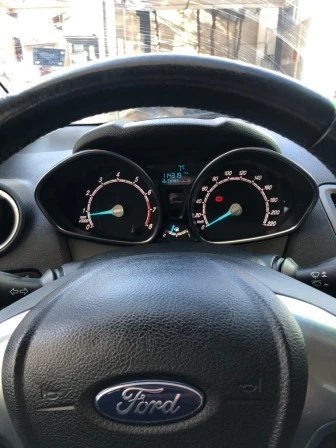 Ford Fiesta 1.25 , снимка 6 - Автомобили и джипове - 47427401