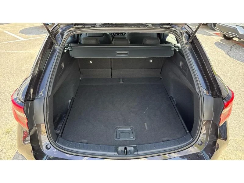 Toyota Corolla TS 1.8 HSD DYNAMIC - изображение 10