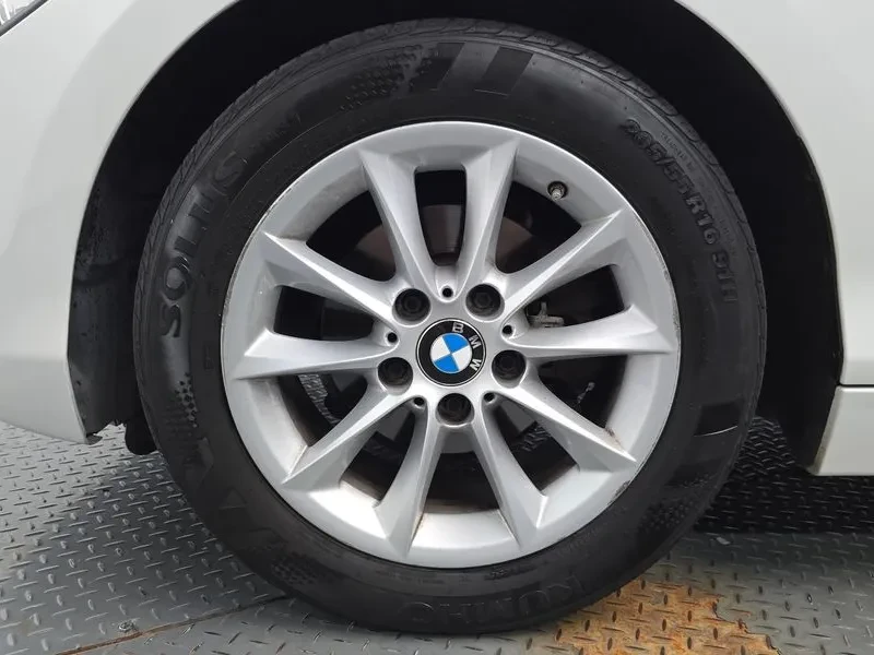BMW 116, снимка 5 - Автомобили и джипове - 55348260