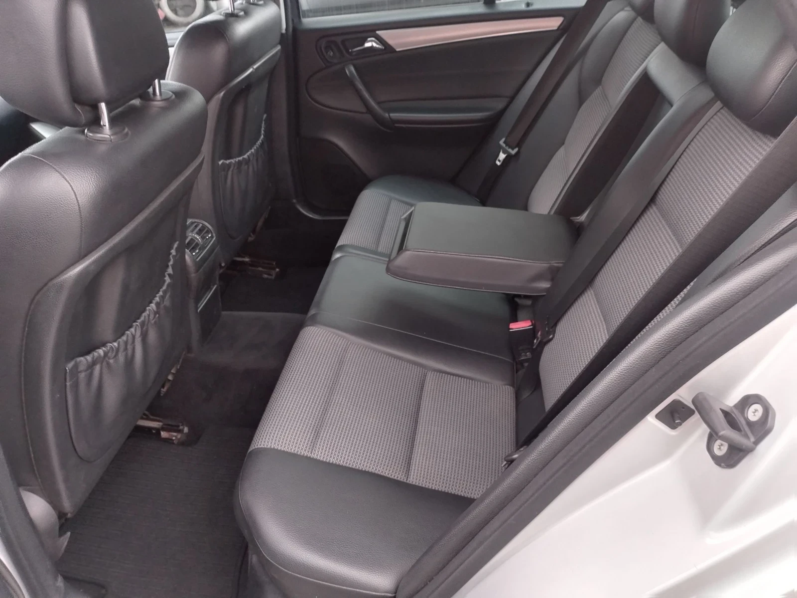 Mercedes-Benz C 200 CDI, 122кс.6ск - изображение 9