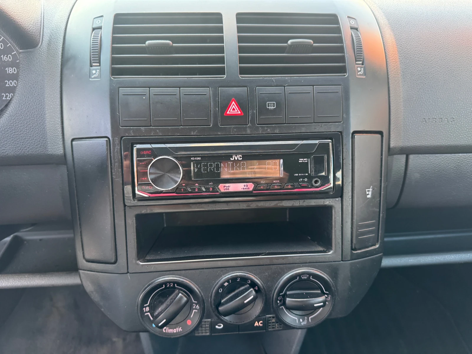 VW Polo  - изображение 7