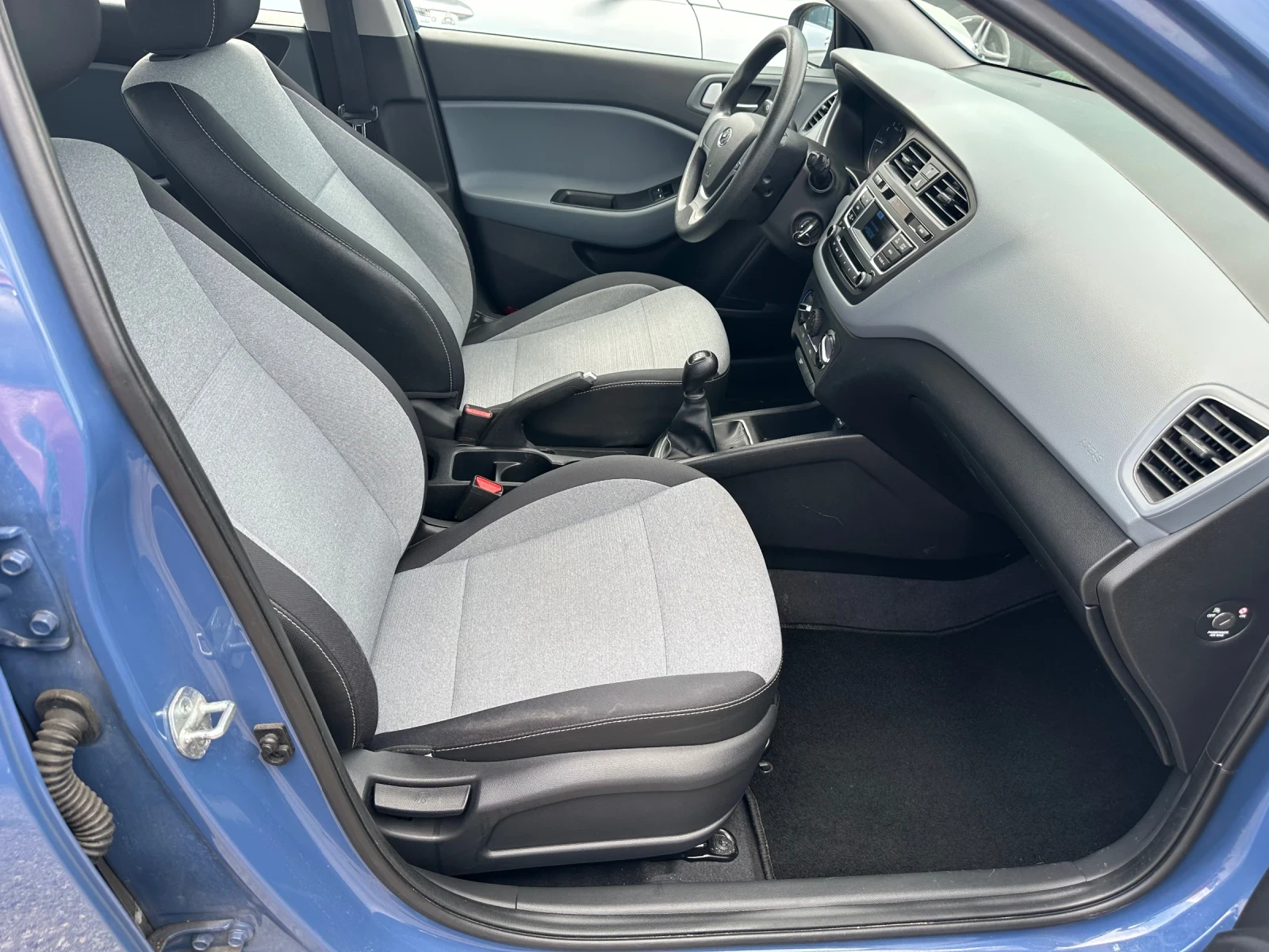 Hyundai I20 1.25i Facelift | Mobile.bg   12