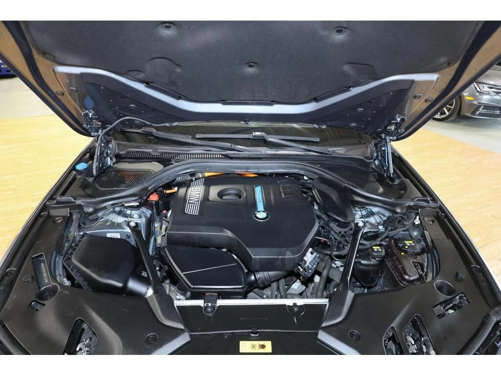 BMW 530E xDrive* ФИКСИРАНА ЦЕНА ДО БЪЛГАРИЯ* (CARFAX) - изображение 6