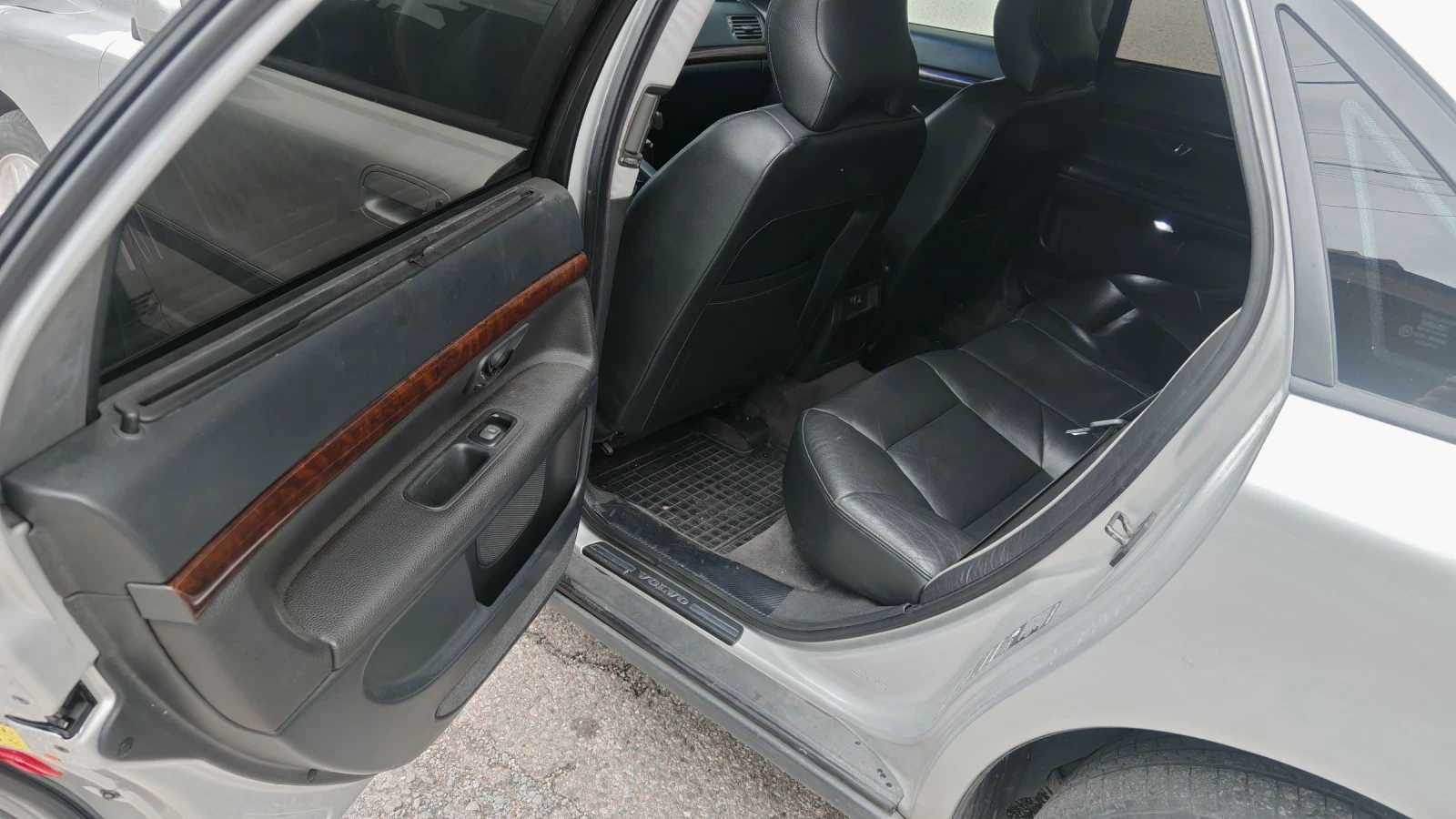 Volvo S80 2.0T - изображение 2