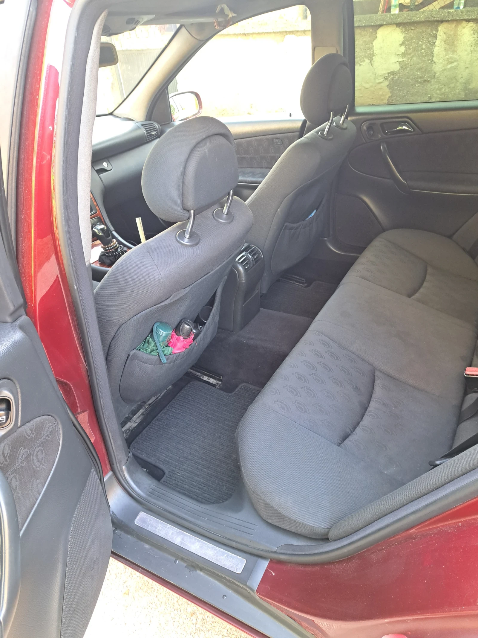 Mercedes-Benz C 220 C 220 CDI, снимка 10 - Автомобили и джипове - 53785173