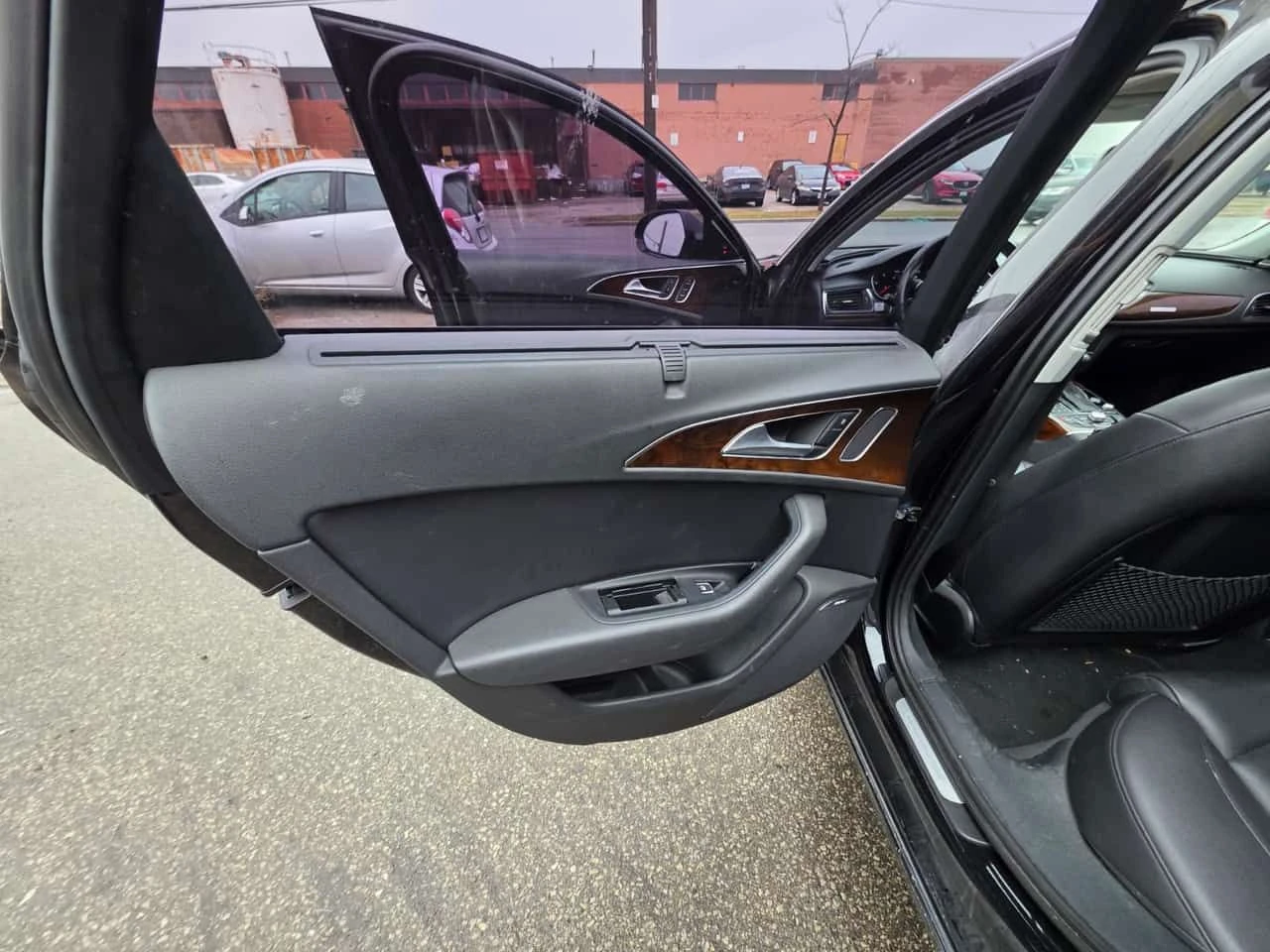 Audi A6 3.0L TDI Technik/ПОДГРЕВИ/ШИБИДАХ, снимка 15 - Автомобили и джипове - 53842419