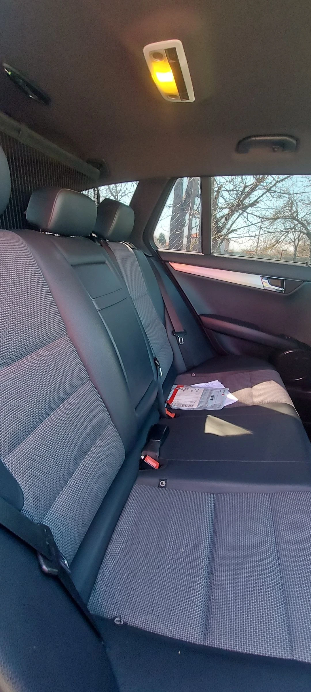 Mercedes-Benz C 220 AMG, снимка 16 - Автомобили и джипове - 53851952