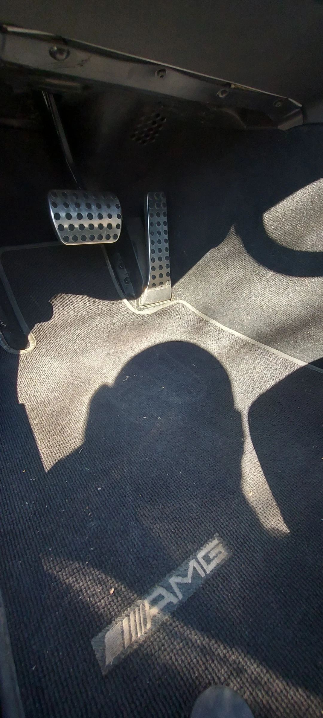 Mercedes-Benz C 220 AMG, снимка 11 - Автомобили и джипове - 53851952