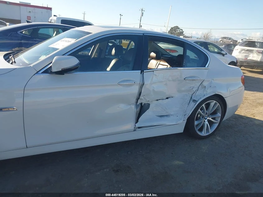 BMW 535 3.0L I-6 DI, DOHC, VVT, TURBO, 300HP Rear Wheel | Mobile.bg � ����������� 15