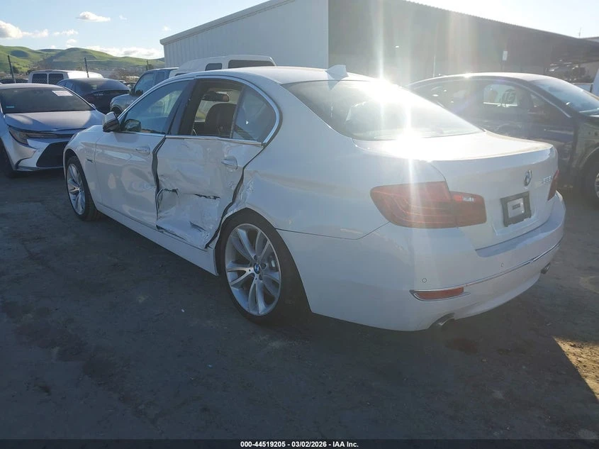 BMW 535 3.0L I-6 DI, DOHC, VVT, TURBO, 300HP Rear Wheel | Mobile.bg � ����������� 3
