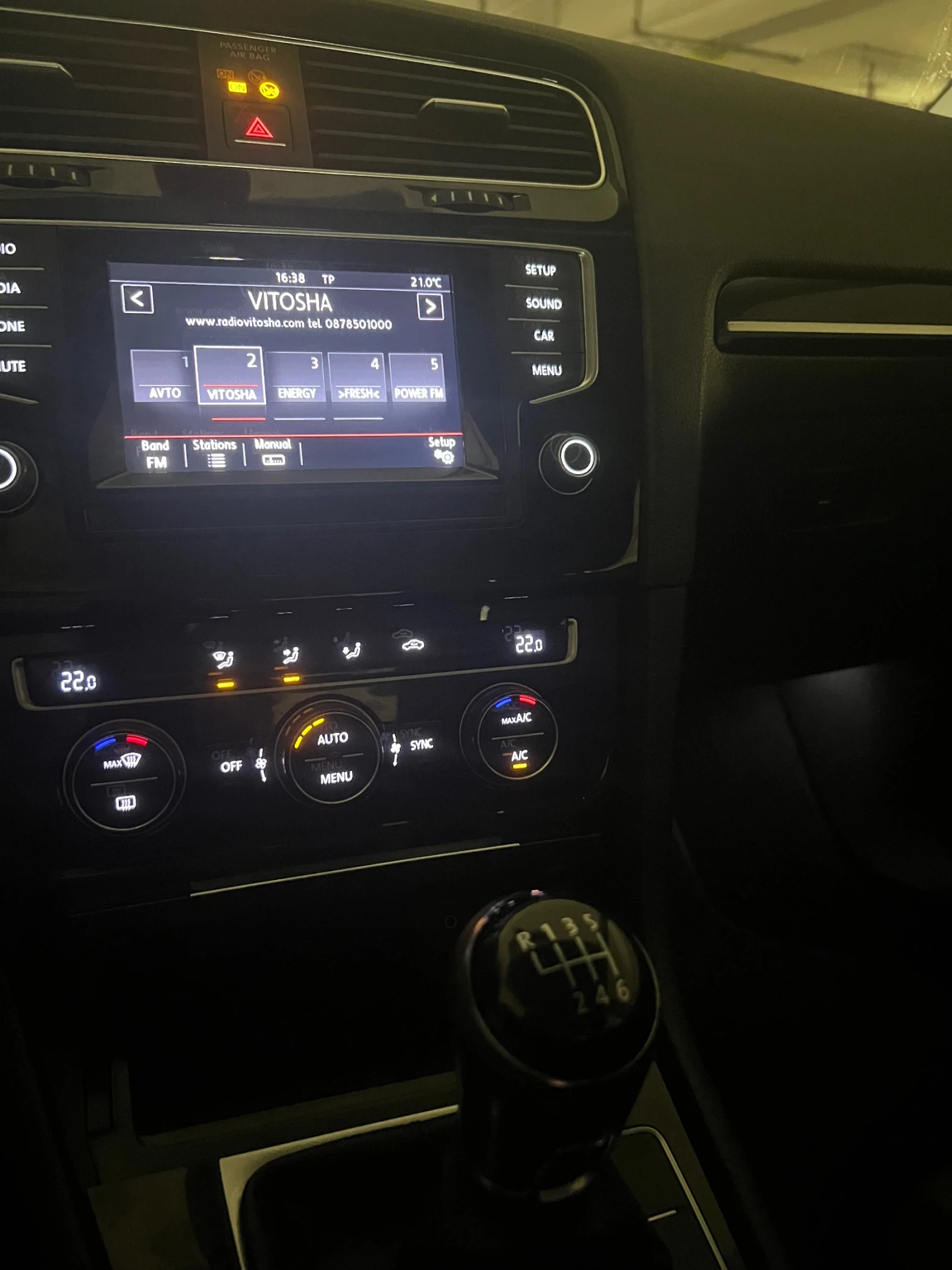 VW Golf 1.4 TSI, снимка 9 - Автомобили и джипове - 54156958