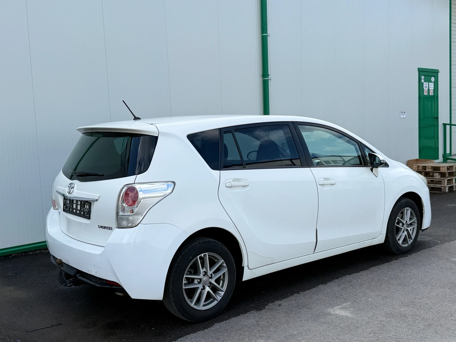 Toyota Corolla verso * FACELIFT* 1.6D4D* КАМЕРА* ТЕГЛИЧ* ТОП ЦЕНА* , снимка 5 - Автомобили и джипове - 54158312