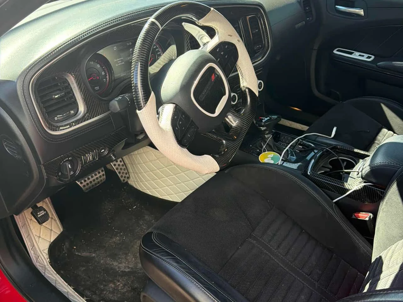 Dodge Charger * R/T RWD * 2 �����* PANO* KEYLESS* �������*  | Mobile.bg � ����������� 5