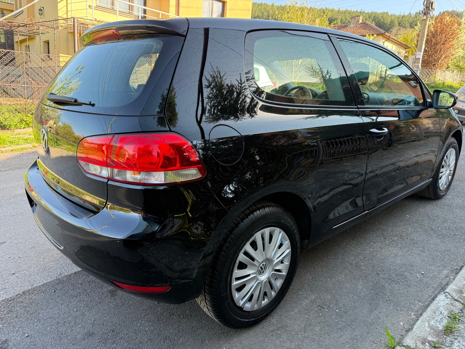 VW Golf Бензин, снимка 6 - Автомобили и джипове - 54630439
