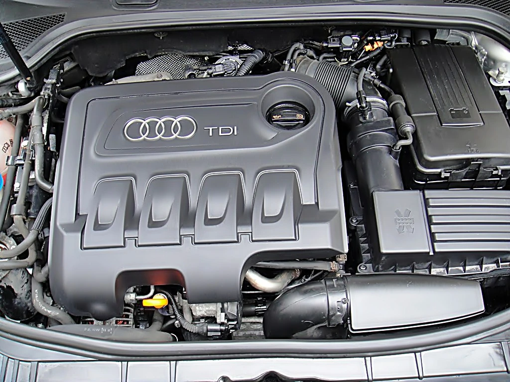 Audi A3 2.0 TDI ГЕРМАНИЯ, снимка 16 - Автомобили и джипове - 55071109
