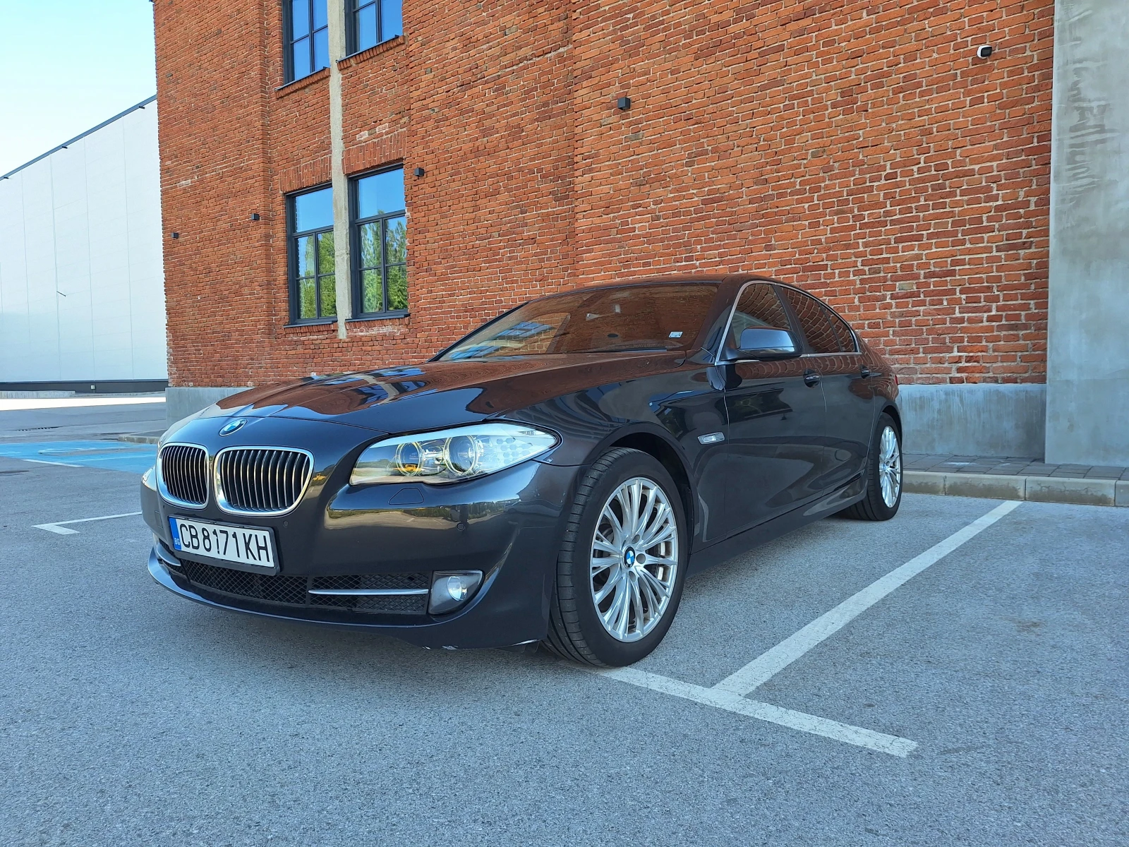 BMW 530 F10 245 к.с. Поддържан/ Обслужен/Личен ав, снимка 15 - Автомобили и джипове - 55084261