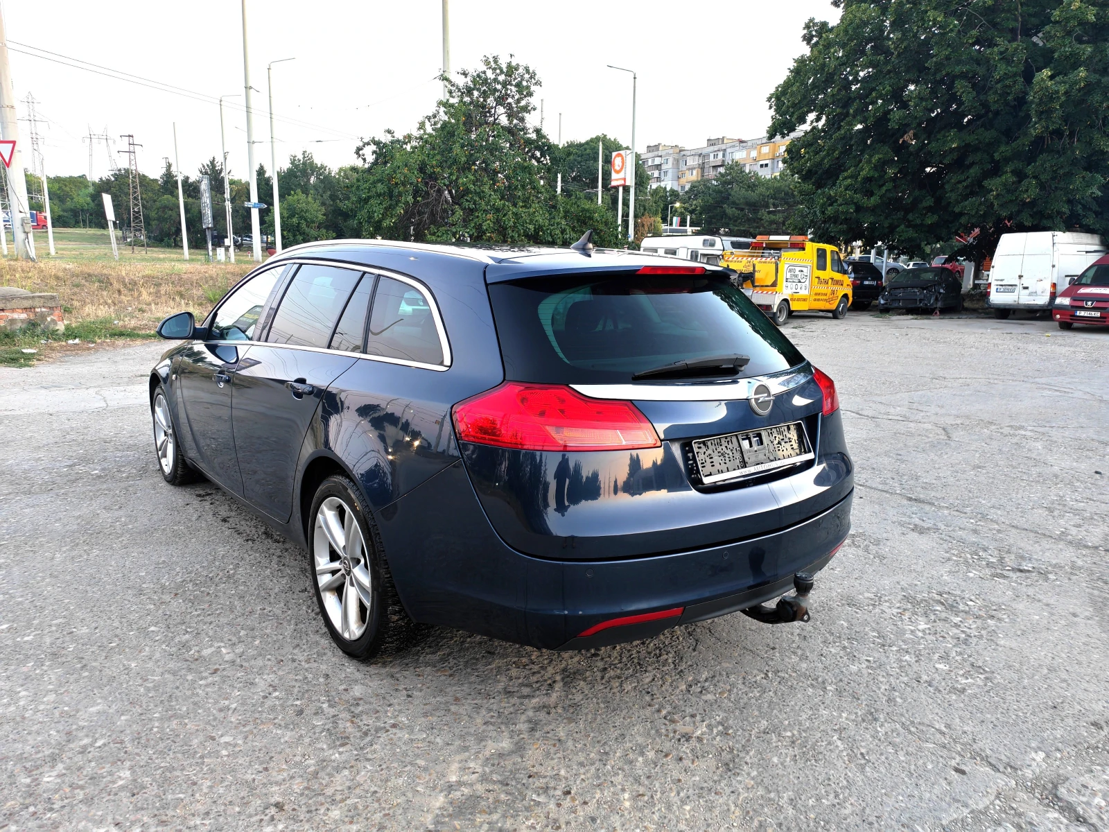 Opel Insignia 2.0D-АВТОМАТИК, снимка 5 - Автомобили и джипове - 55619213